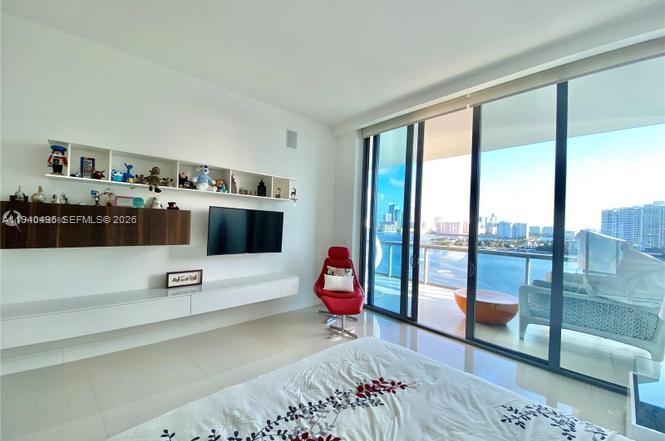 ECHO CONDO - Residential