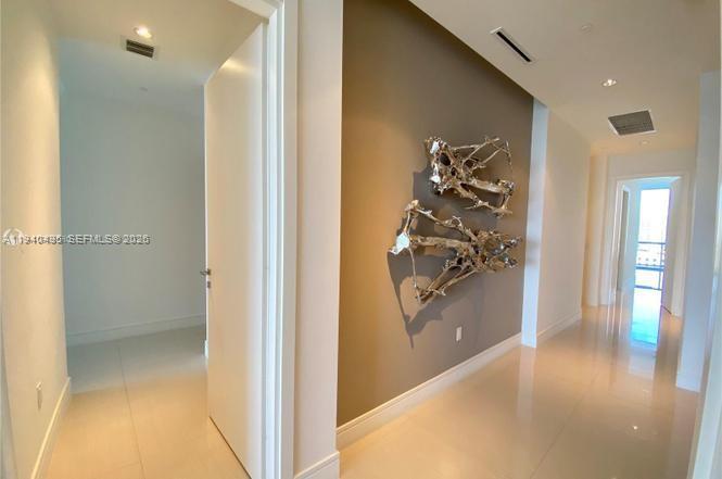 ECHO CONDO - Residential