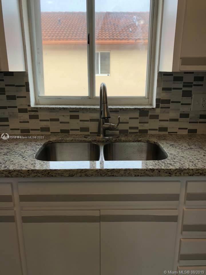 ALCAZAR VILLAS CONDO - Residential Lease