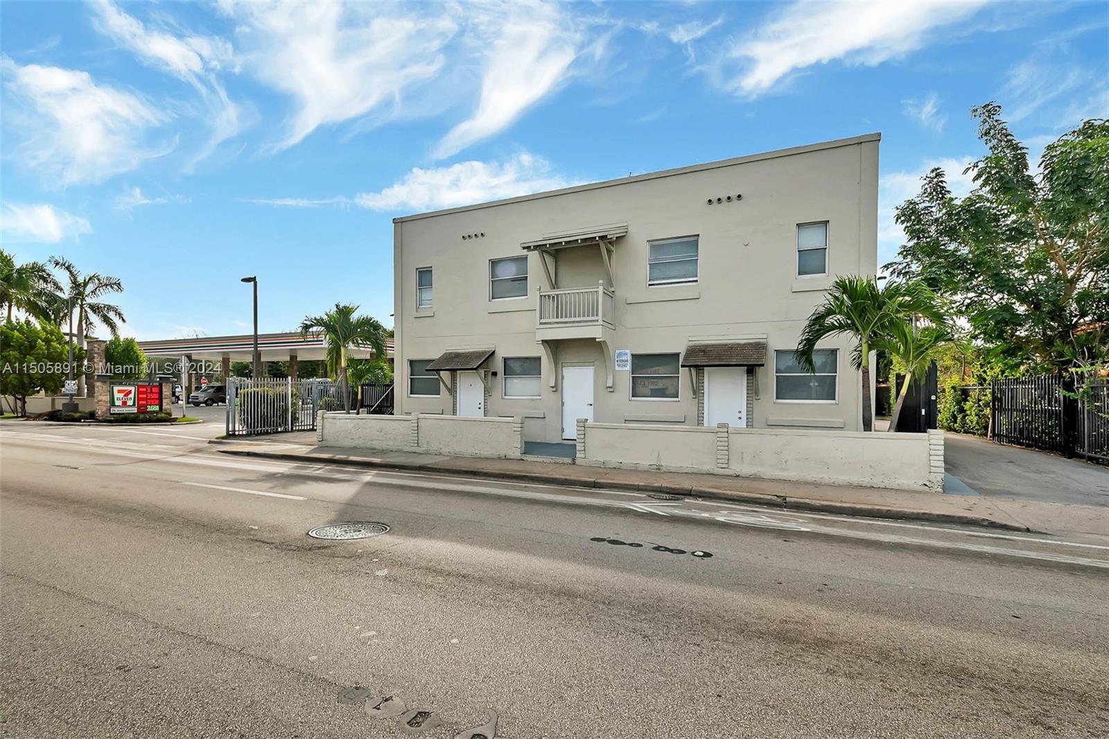PHOENIX PARK SUB - Residential Lease