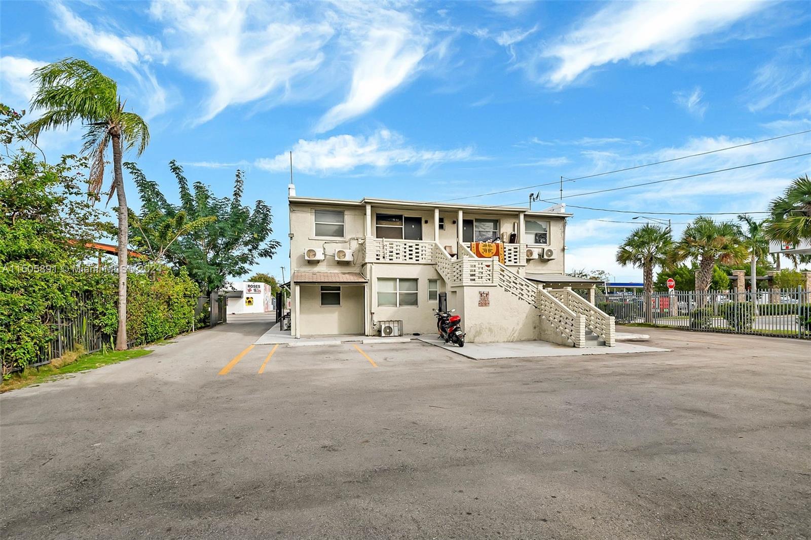 PHOENIX PARK SUB - Residential Lease