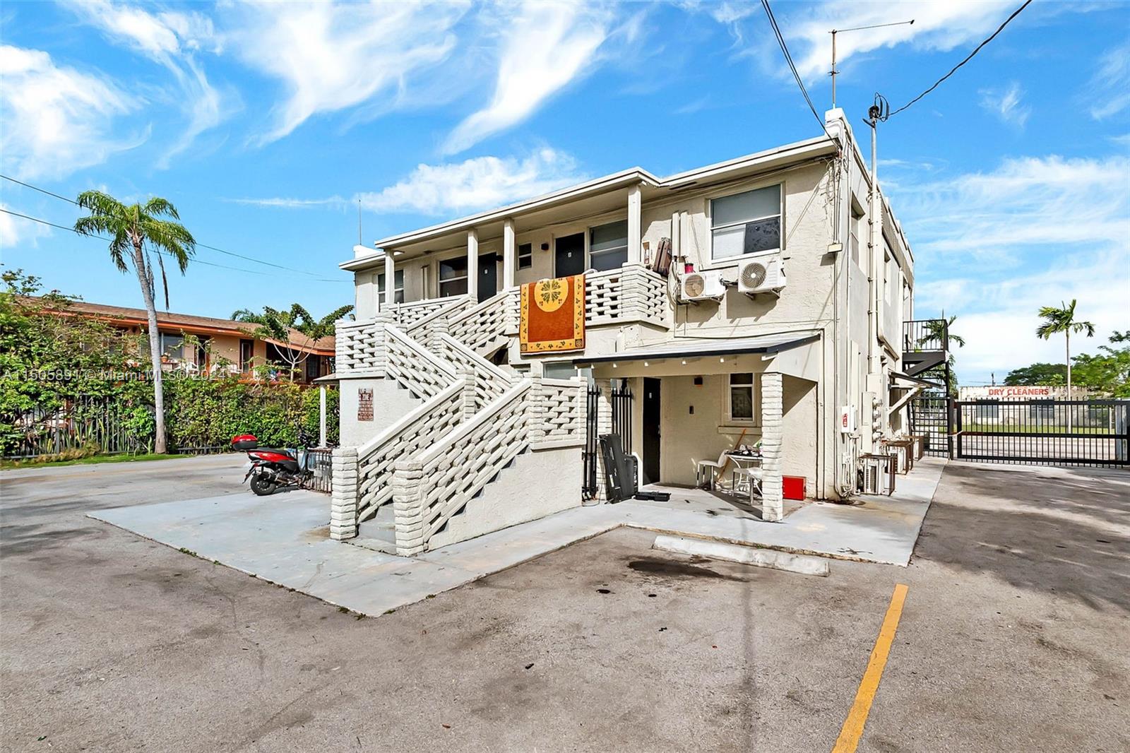 PHOENIX PARK SUB - Residential Lease