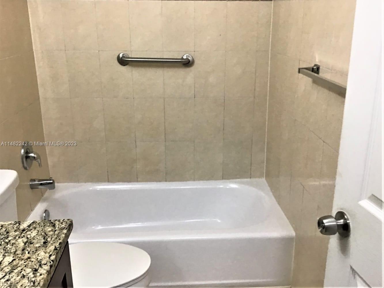 TANGLEWOOD TOWNHOMES - Residential Lease
