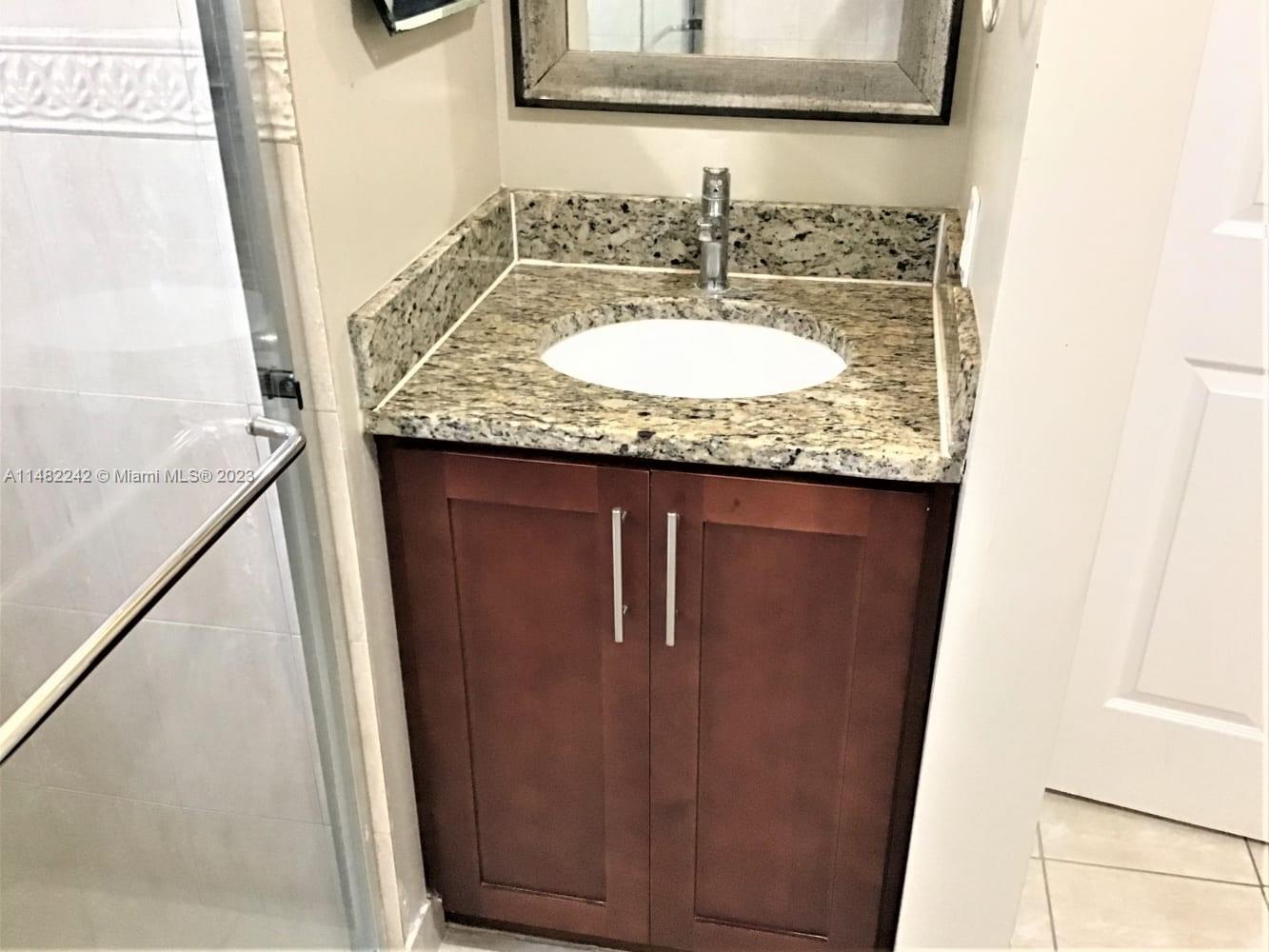 TANGLEWOOD TOWNHOMES - Residential Lease