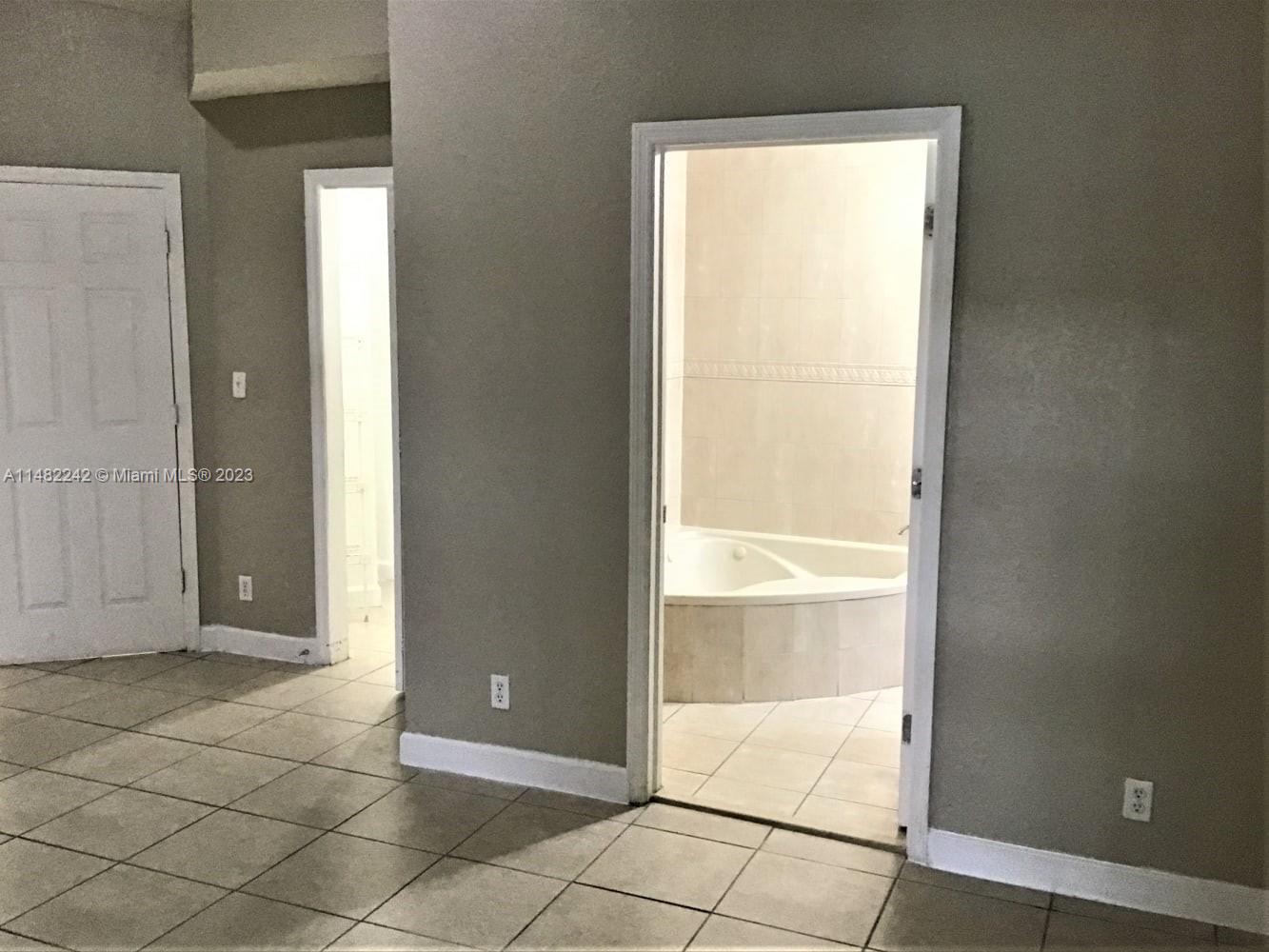 TANGLEWOOD TOWNHOMES - Residential Lease