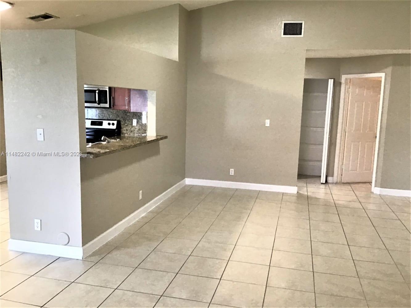 TANGLEWOOD TOWNHOMES - Residential Lease