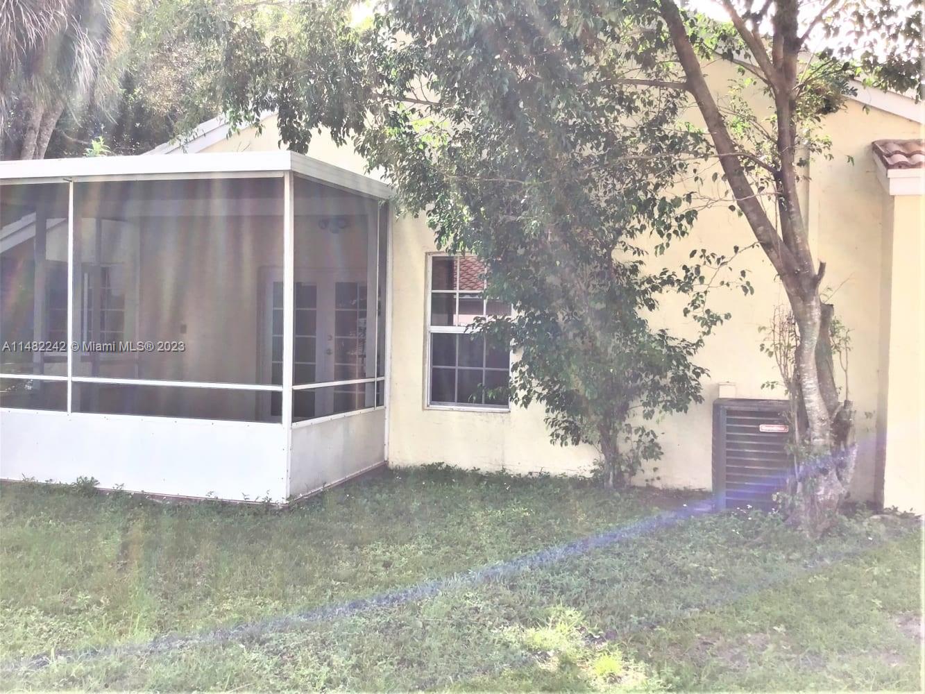 TANGLEWOOD TOWNHOMES - Residential Lease