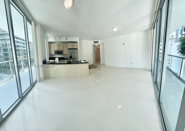 THE AXIS ON BRICKELL II C - Residential Lease