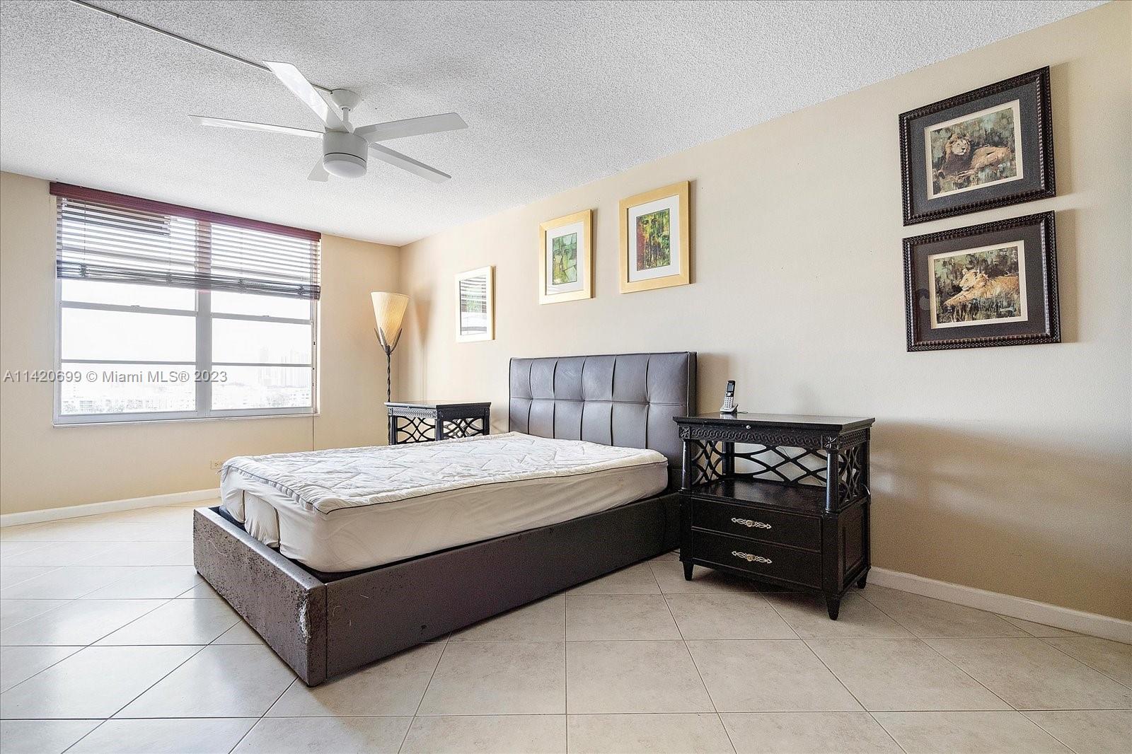 WINSTON TOWERS 400 CONDO - Residential