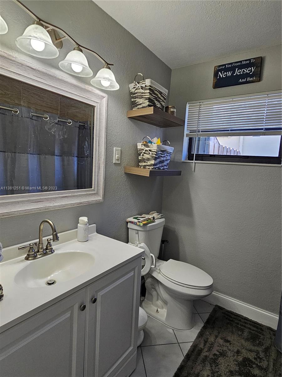 CRESTHAVEN NO 9 REPLAT - Residential Lease