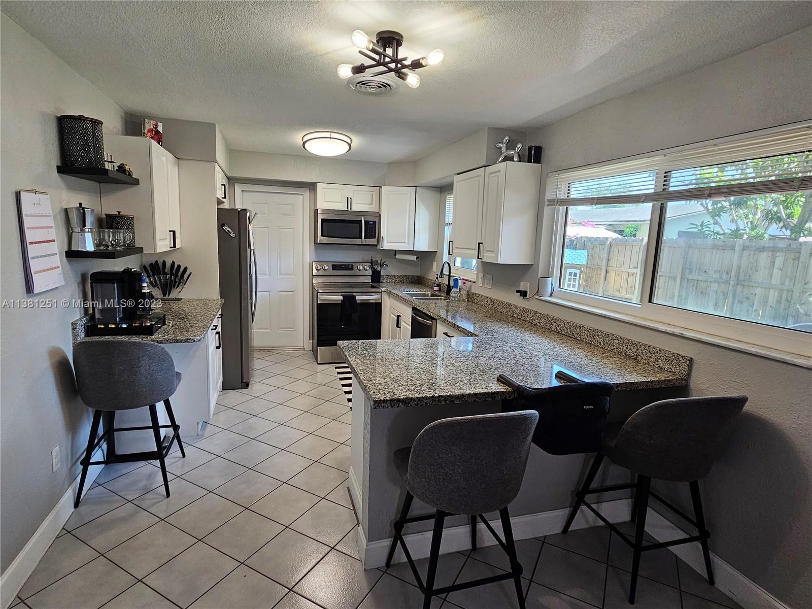 CRESTHAVEN NO 9 REPLAT - Residential Lease