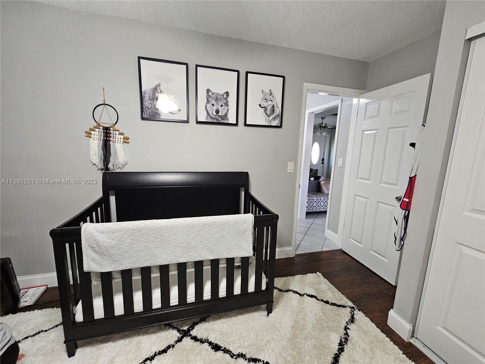 CRESTHAVEN NO 9 REPLAT - Residential Lease