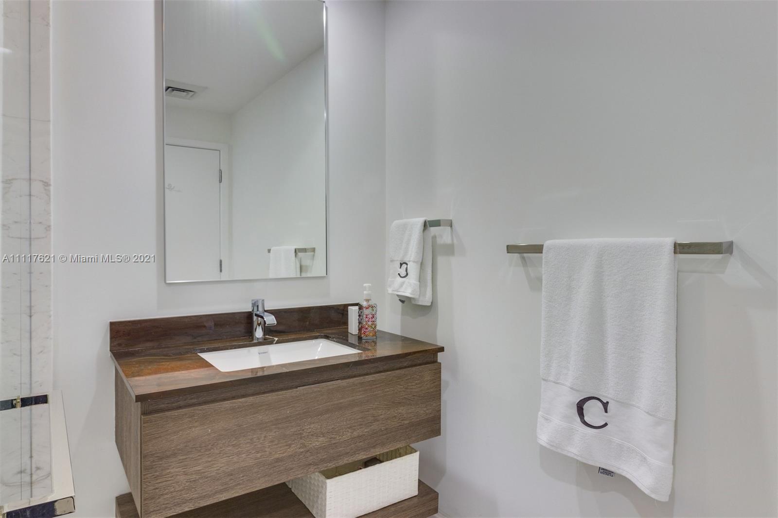 OCEANA KEY BISCAYNE CONDO - Residential