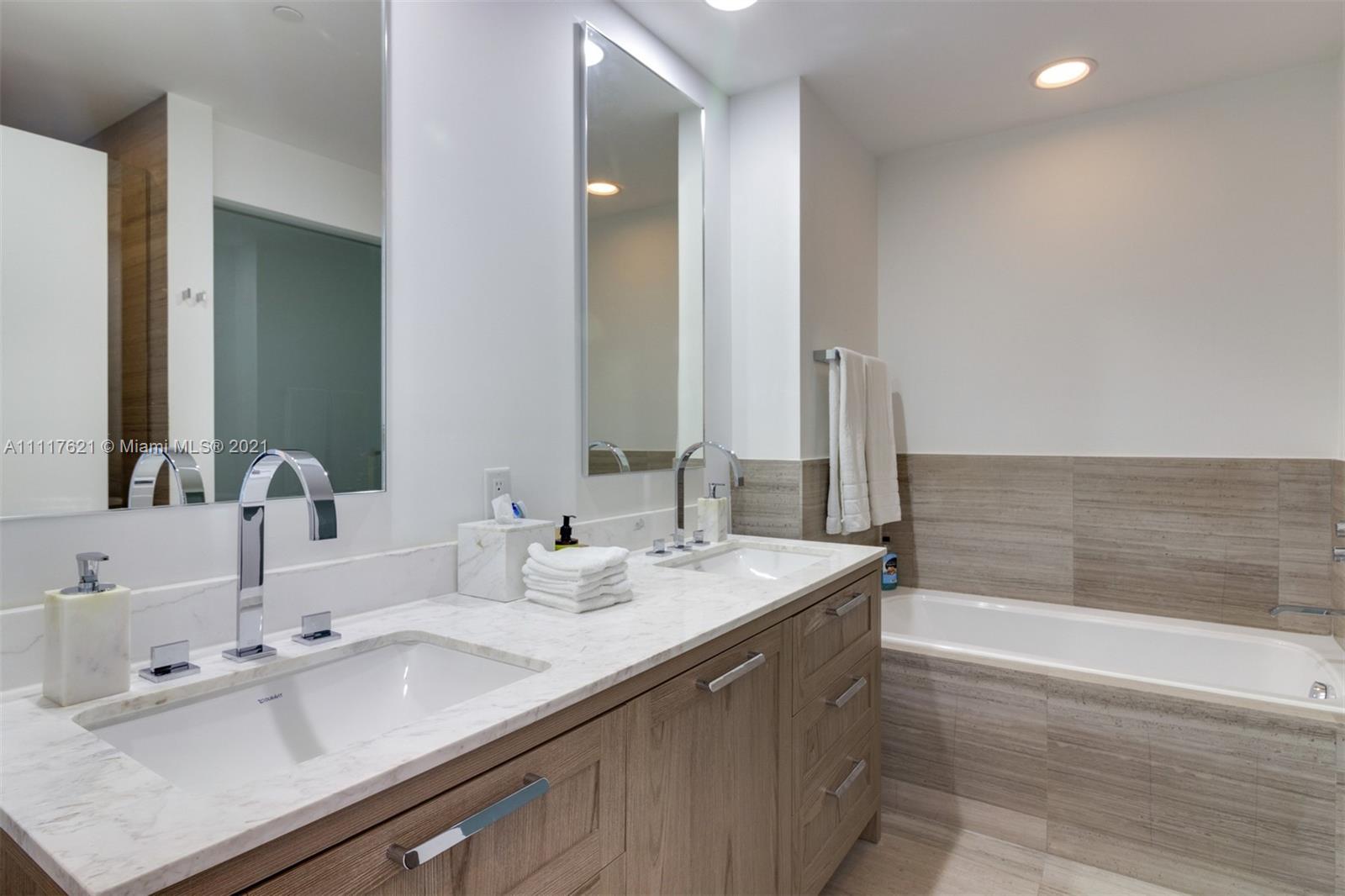 OCEANA KEY BISCAYNE CONDO - Residential