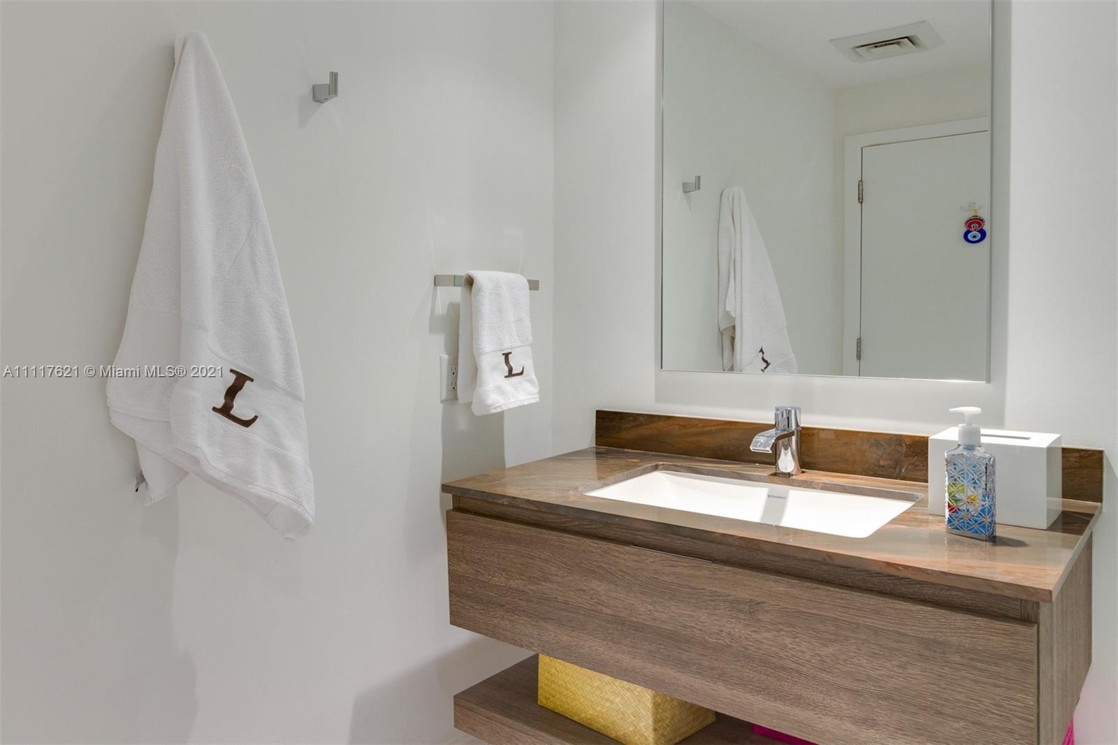 OCEANA KEY BISCAYNE CONDO - Residential