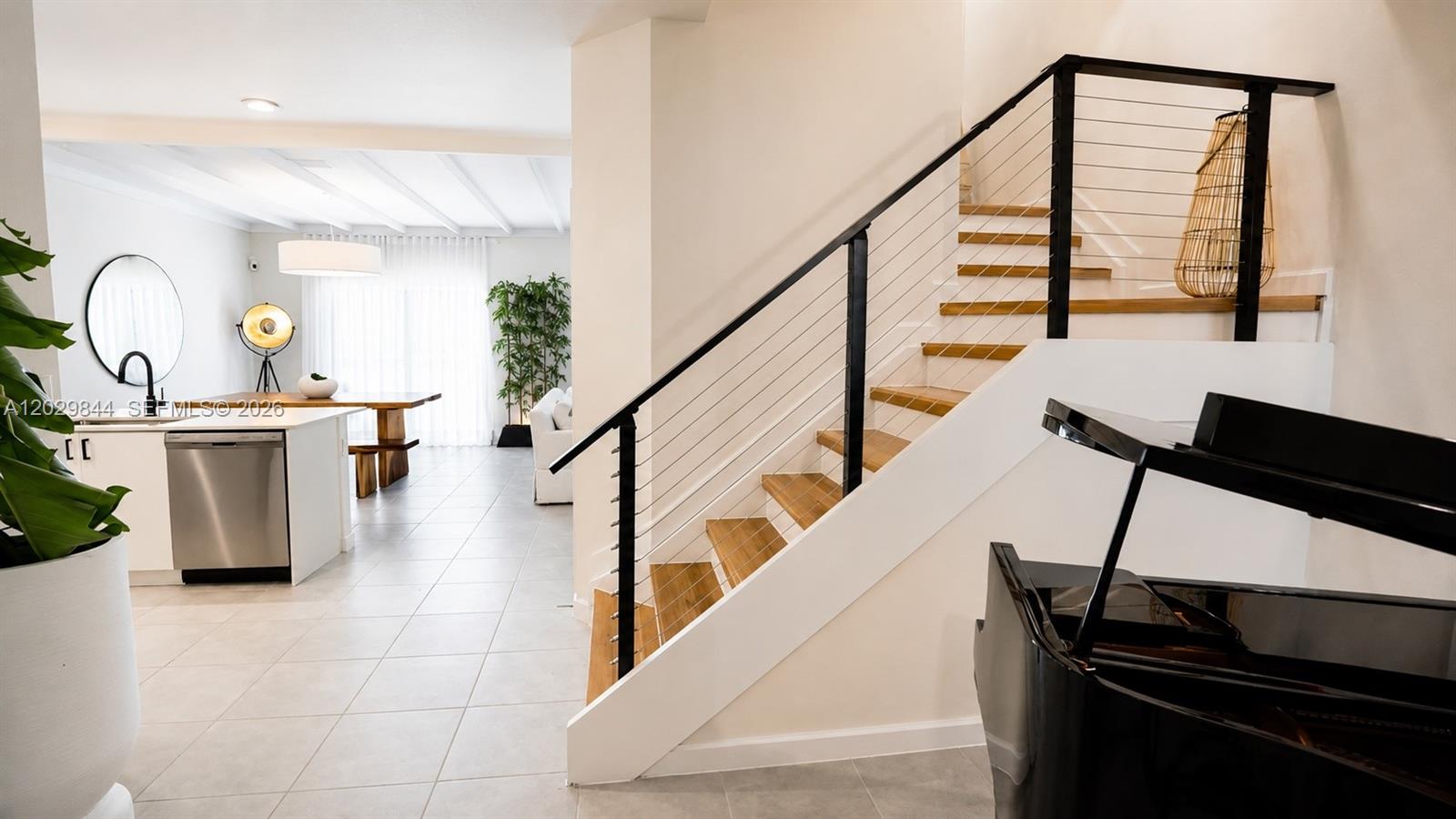VISTA LAGO - Residential
