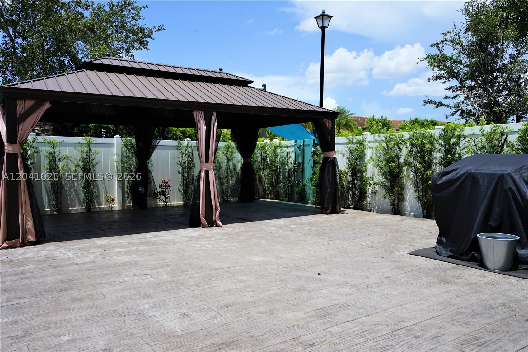 BELLAGIO - Residential Lease