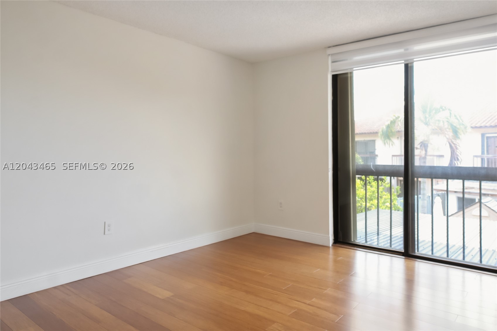 NEW PASEOS CASTELLANOS CO - Residential Lease