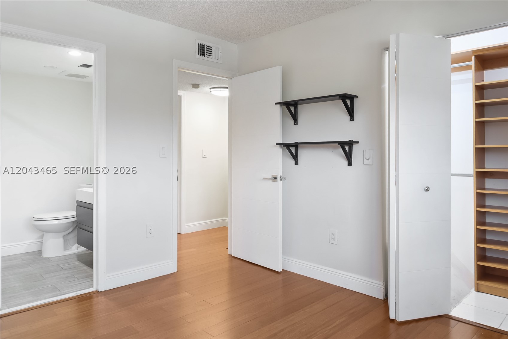 NEW PASEOS CASTELLANOS CO - Residential Lease