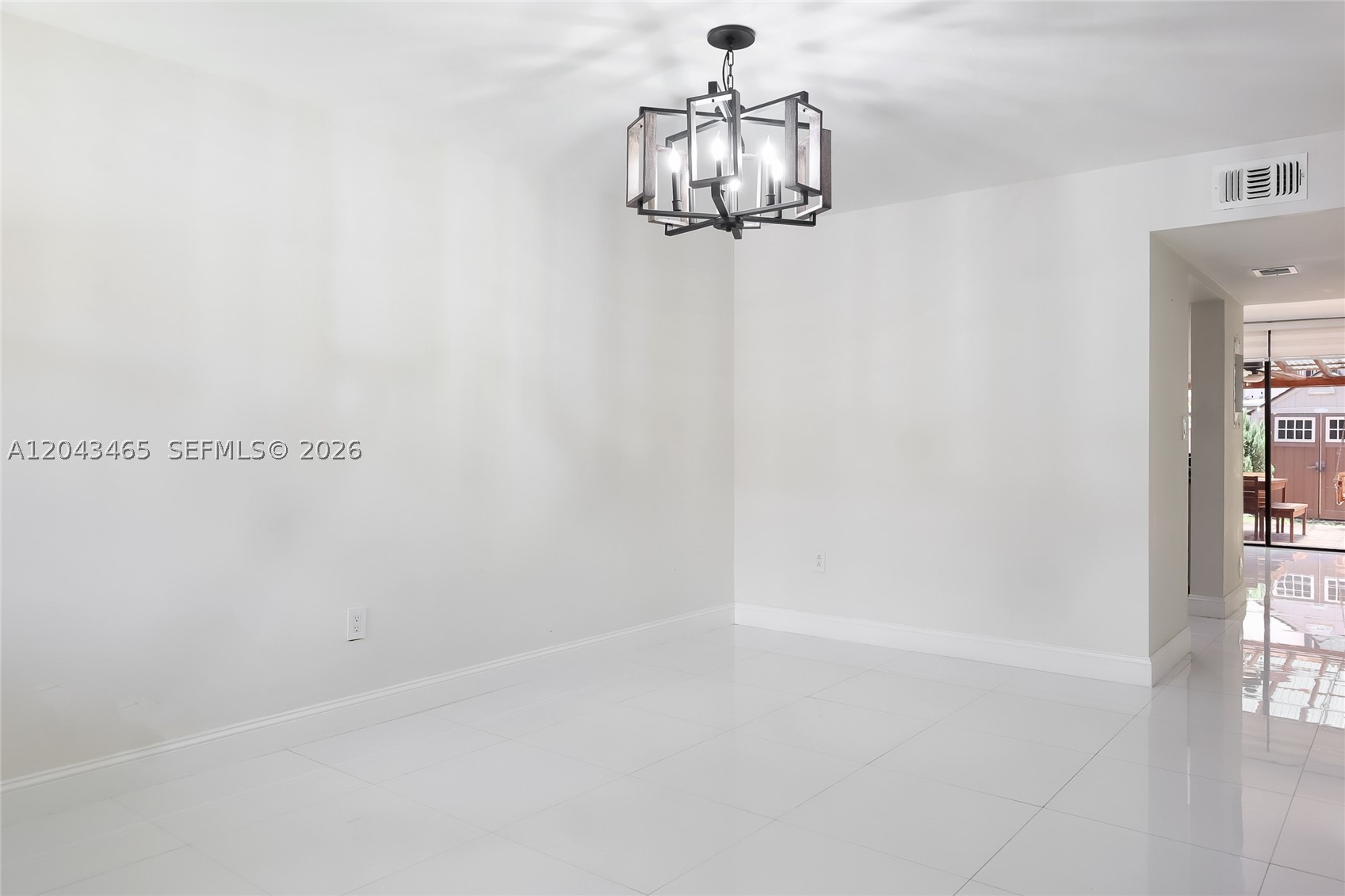 NEW PASEOS CASTELLANOS CO - Residential Lease