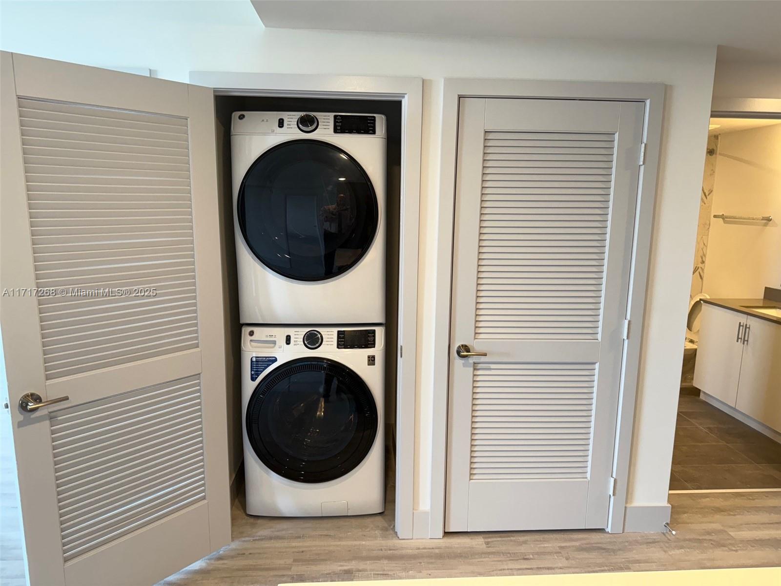 RAMBLEWOOD SOUTH - Residential Lease