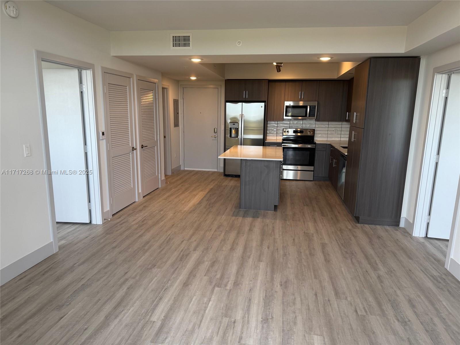 RAMBLEWOOD SOUTH - Residential Lease