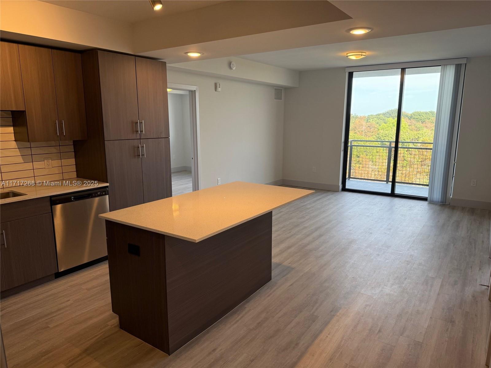 RAMBLEWOOD SOUTH - Residential Lease