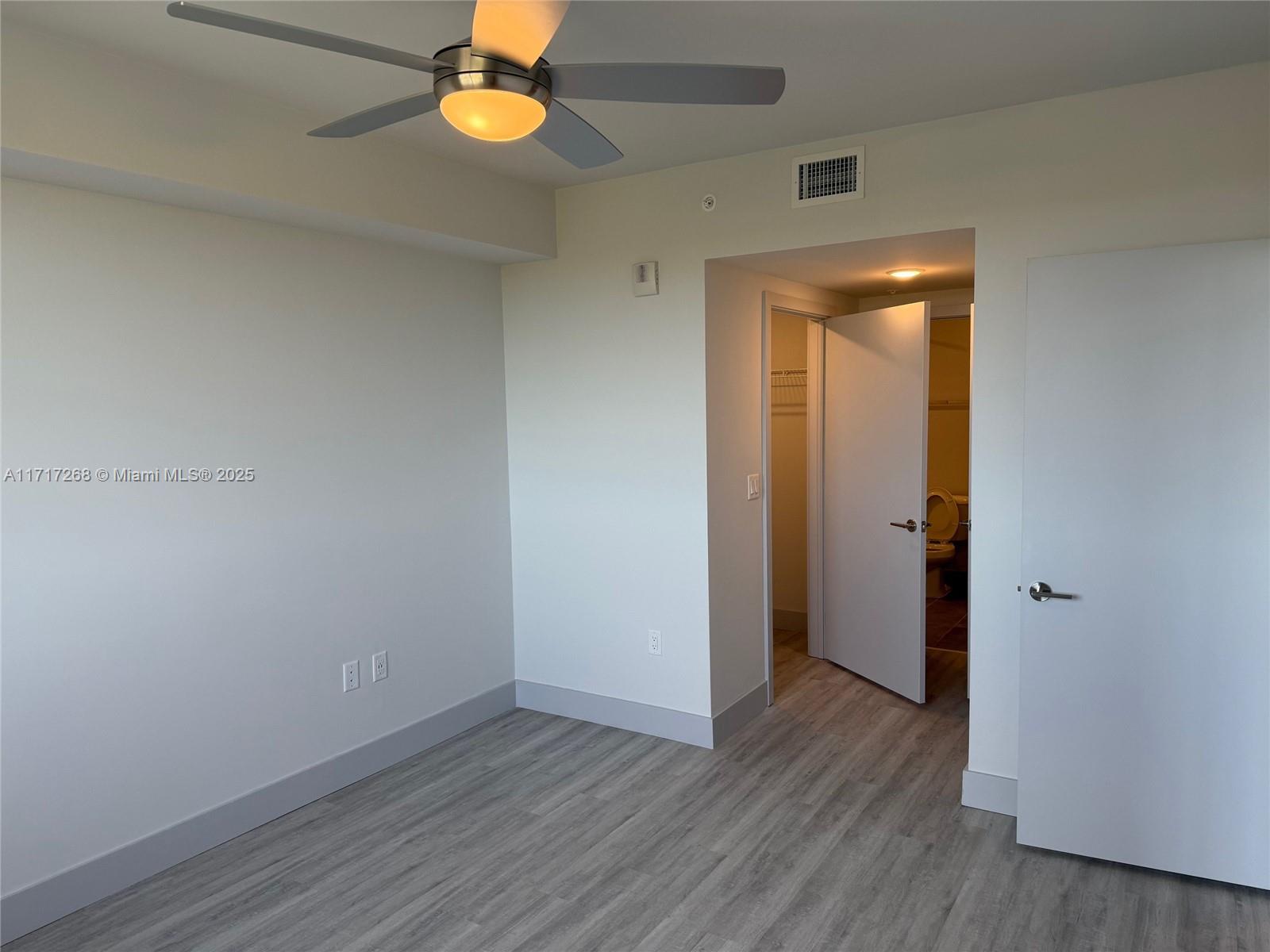 RAMBLEWOOD SOUTH - Residential Lease