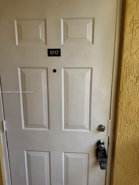 Excellent location in a Great community! This wonderful 2 bedroom 2.5 Bathroom condo with wooden floors, Breakfast bar, ceiling fan fixtures throughout! The ground floor is an open courtyard with stairs leading to your 2nd and 3rd floor unit. The 1/2 bath and washer & dryer is also on the 1st floor. Each spacious bedroom has its own bathroom and walk-in closets. Pool is in walking distance along with the clubhouse and fitness center. You have easy access to 441, very close to the Wellington Mall, Super Wal-Mart, Home Depot, Office Depot, many restaurants, A+ rated schools, and much more!
Unit is rented in 2,000 per month until may 2026