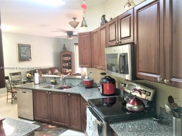 SAVANNAH AT DORAL - Residential