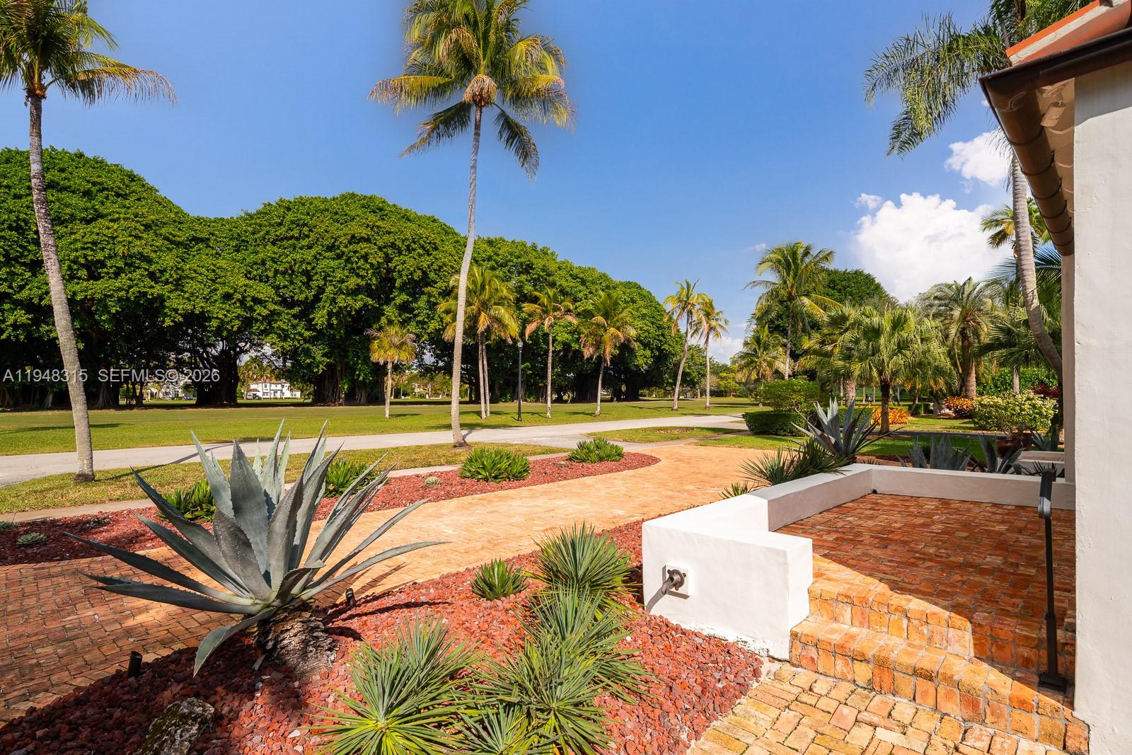 CORAL GABLES SEC E - Residential
