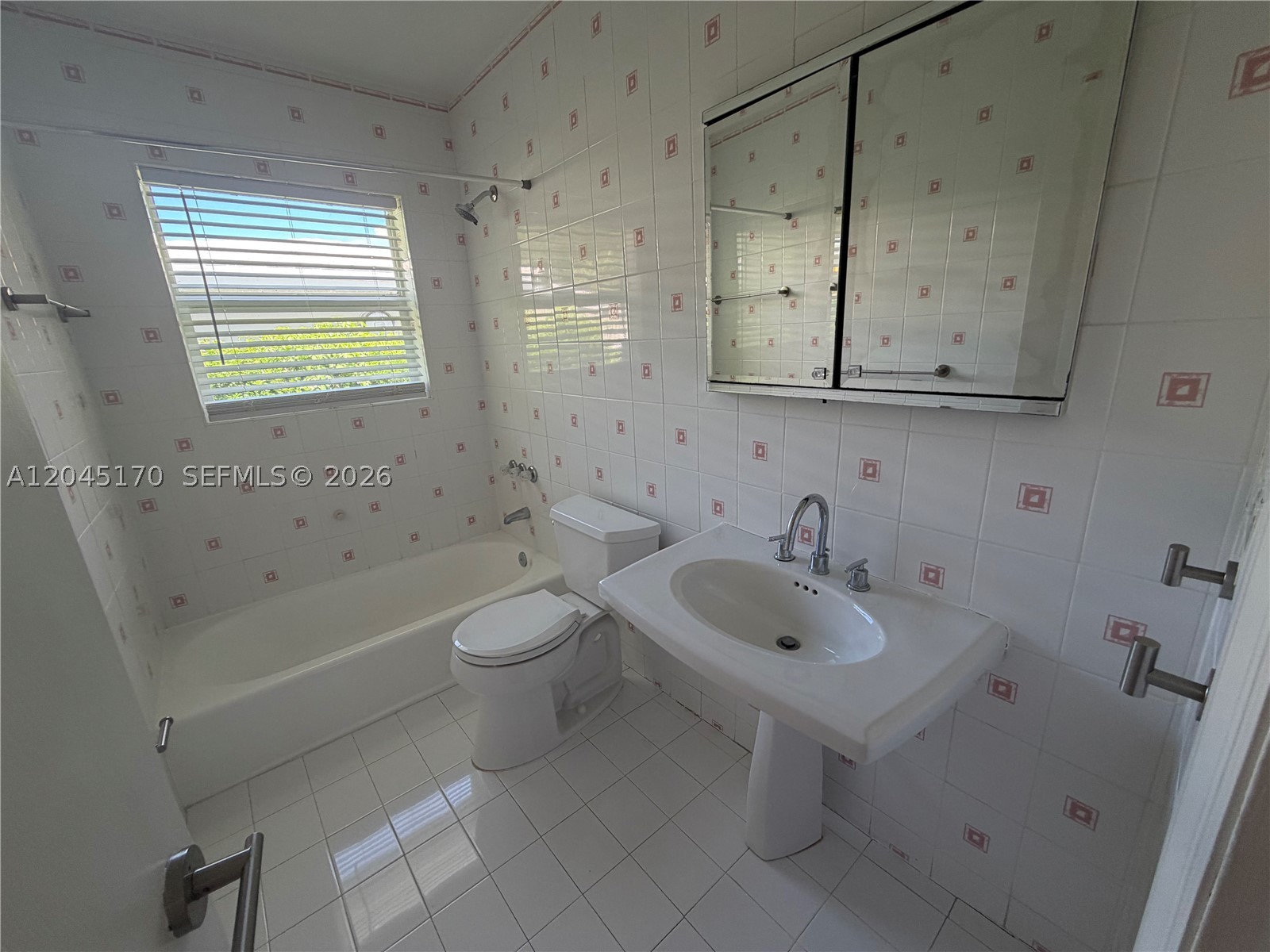 CORAL GABLES RIVIERA SEC - Residential Lease