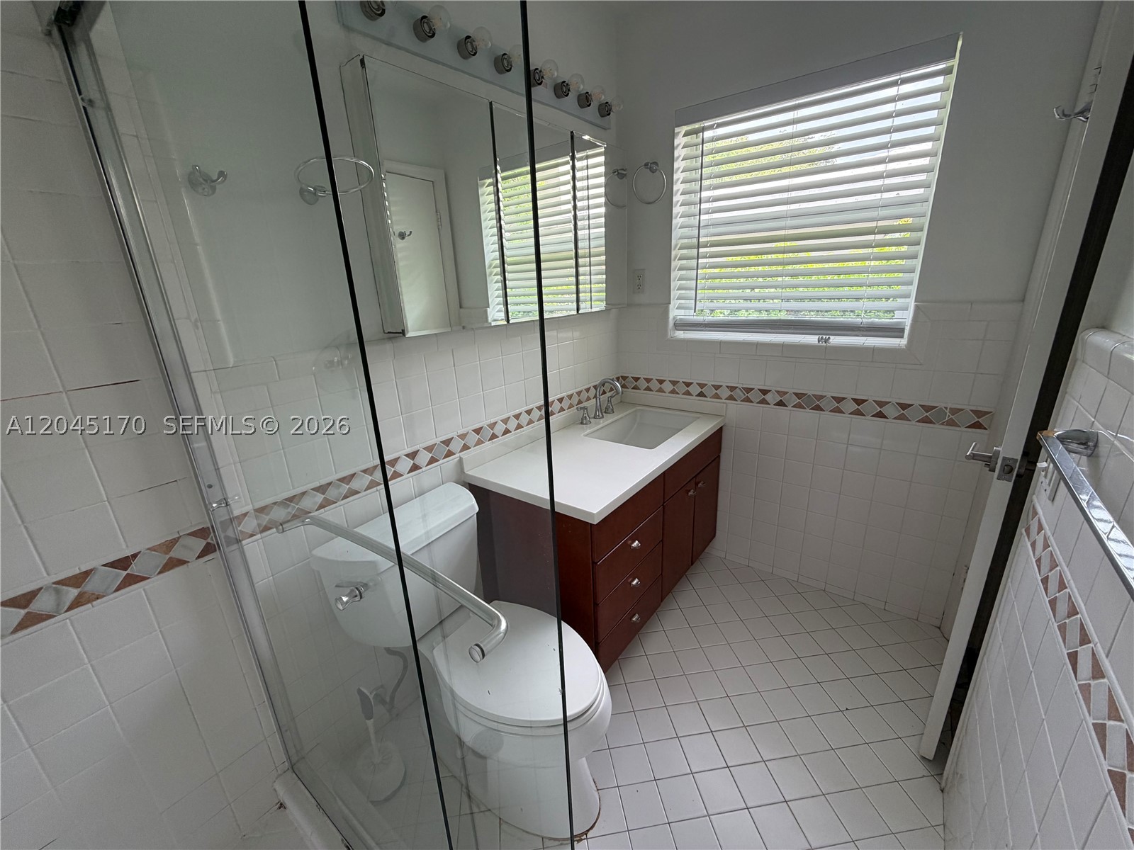 CORAL GABLES RIVIERA SEC - Residential Lease