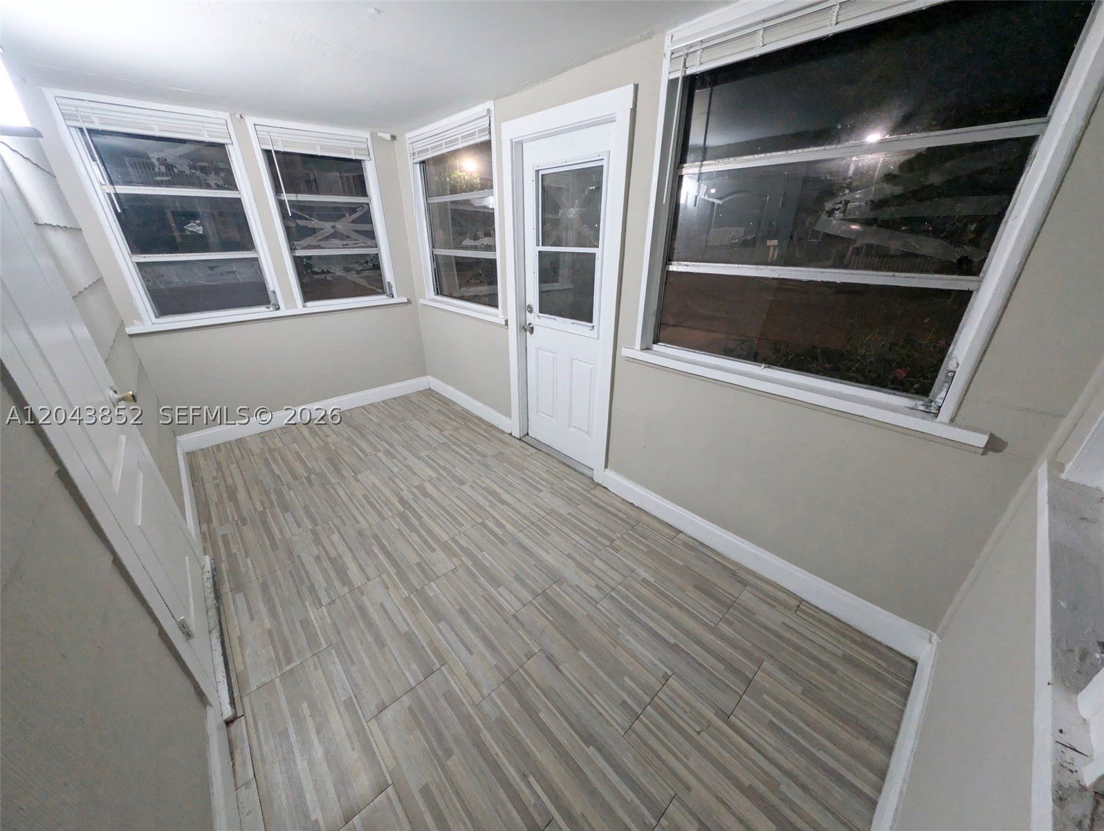 METES AND BOUNDS - Residential Lease