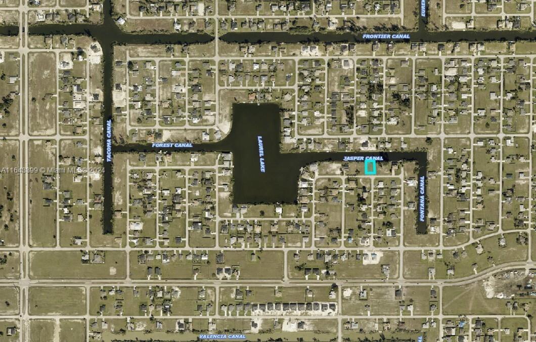 CAPE CORAL - Land