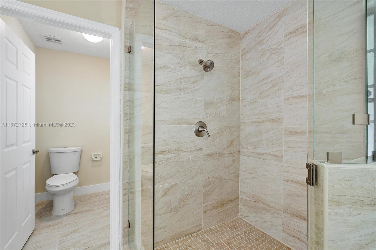DORAL ISLES MARTINIQUE - Residential
