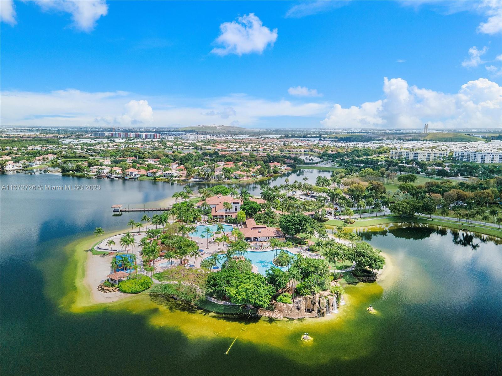 DORAL ISLES MARTINIQUE - Residential