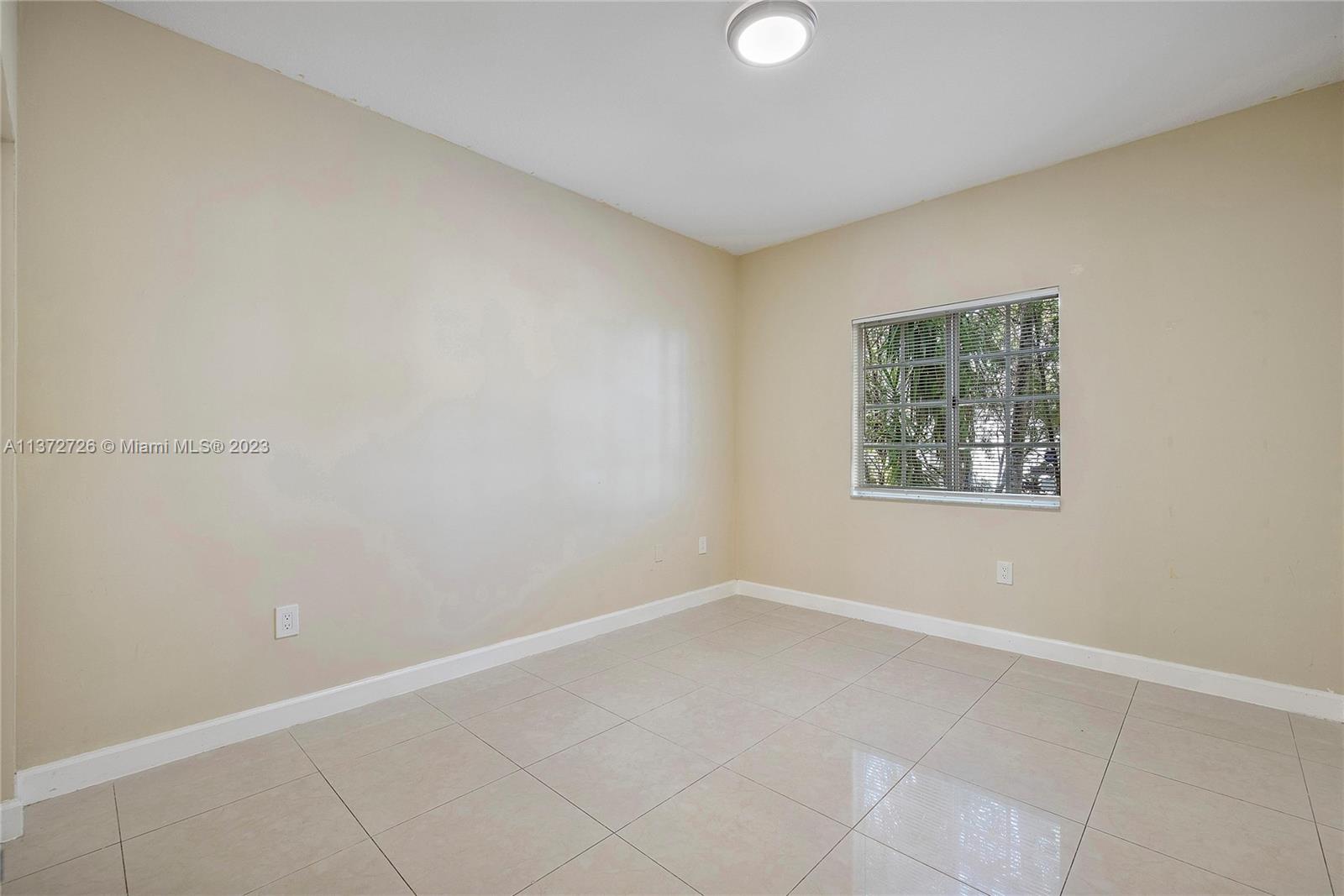 DORAL ISLES MARTINIQUE - Residential