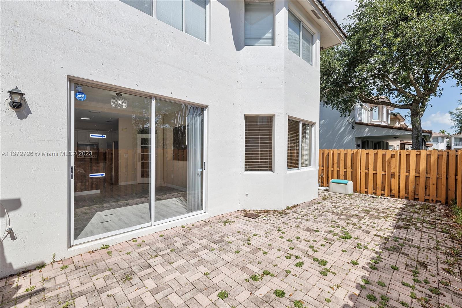 DORAL ISLES MARTINIQUE - Residential