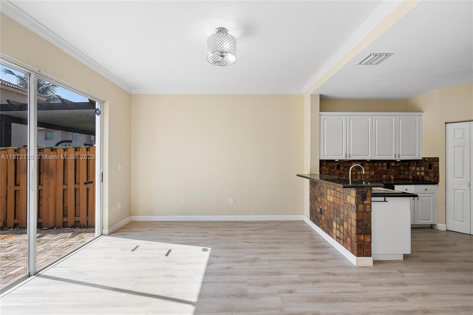 DORAL ISLES MARTINIQUE - Residential