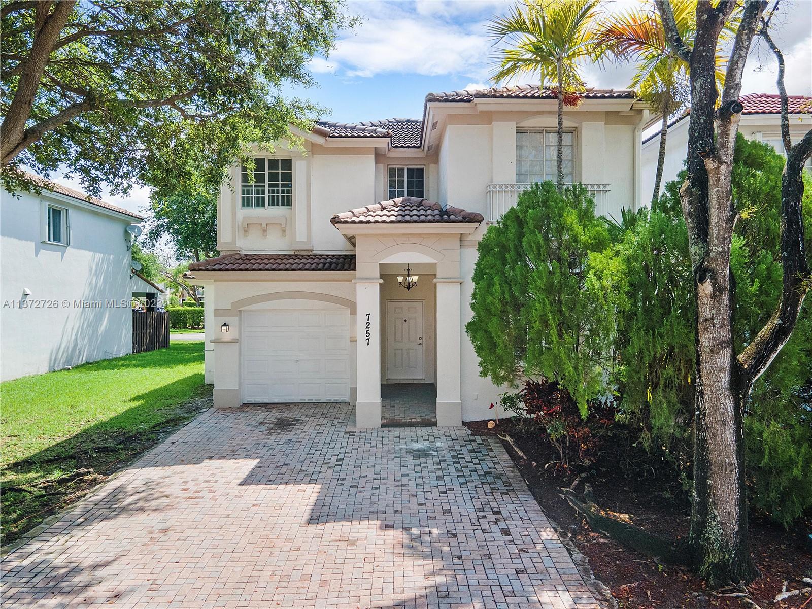 DORAL ISLES MARTINIQUE - Residential