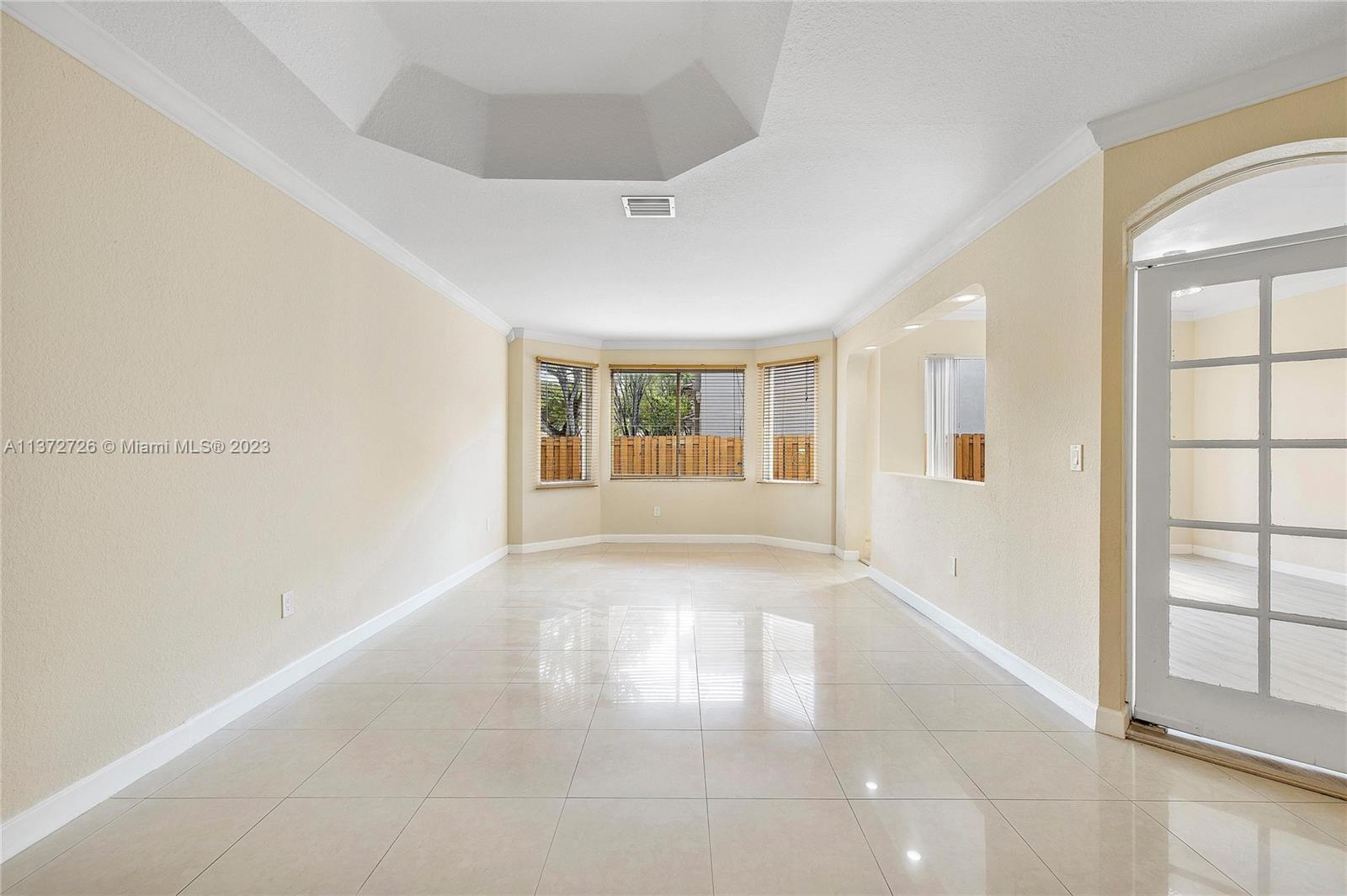 DORAL ISLES MARTINIQUE - Residential