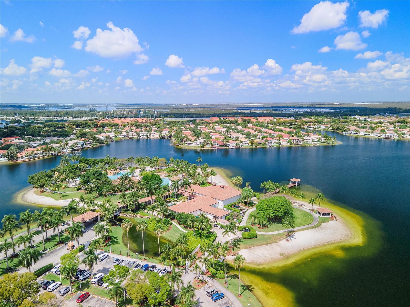 DORAL ISLES MARTINIQUE - Residential