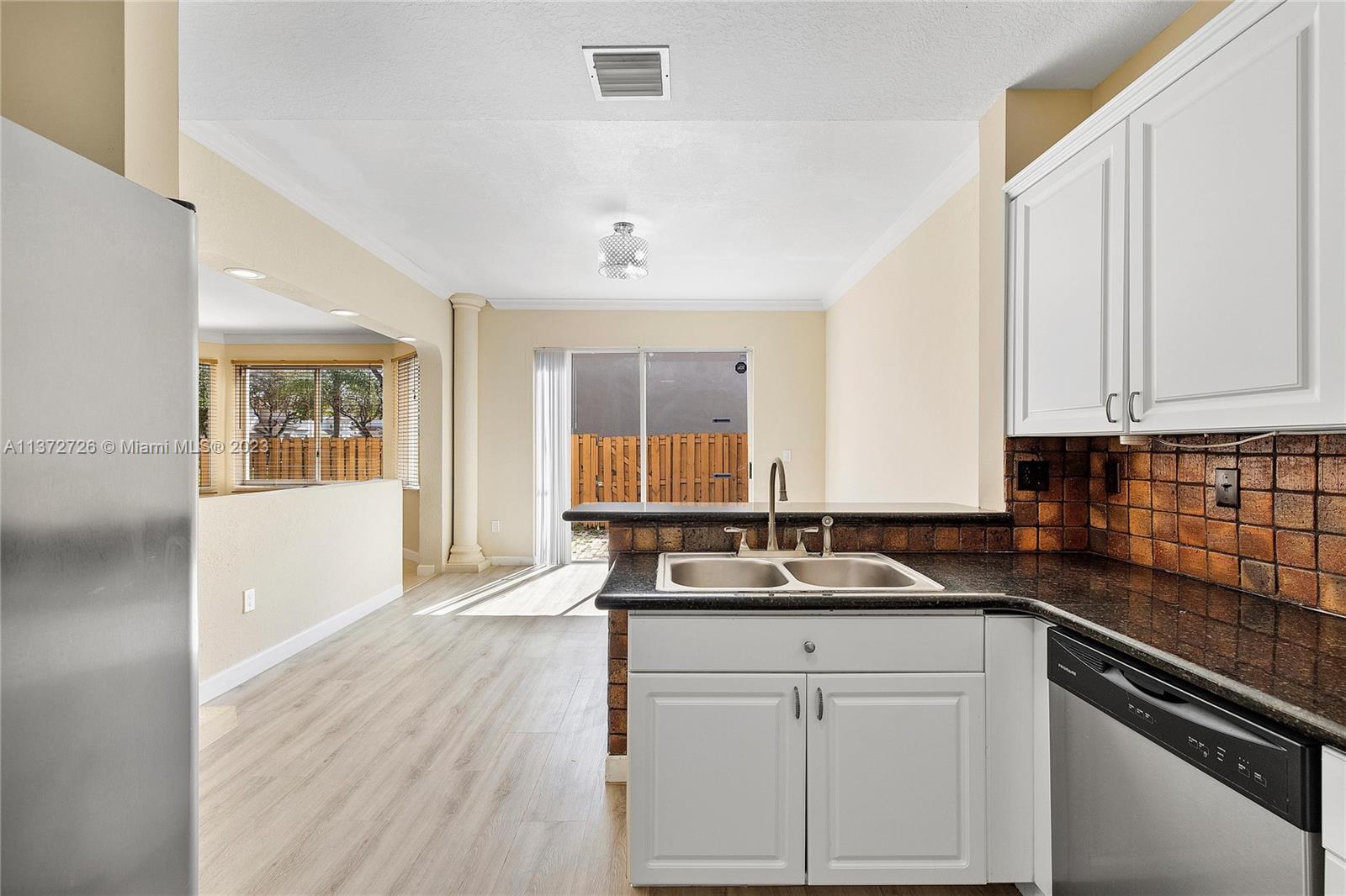DORAL ISLES MARTINIQUE - Residential