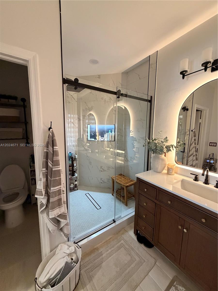 FLORIDIAN BAY ESTATES - Residential Lease