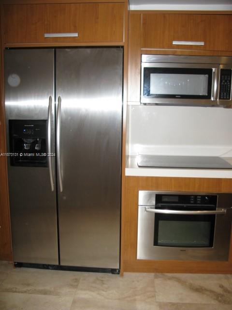 ROYAL PALM VILLAS CONDO - Residential Lease
