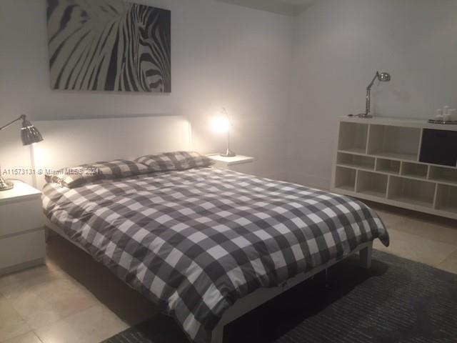 ROYAL PALM VILLAS CONDO - Residential Lease