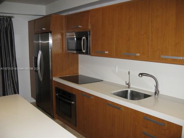 ROYAL PALM VILLAS CONDO - Residential Lease