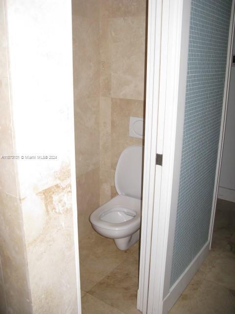 ROYAL PALM VILLAS CONDO - Residential Lease