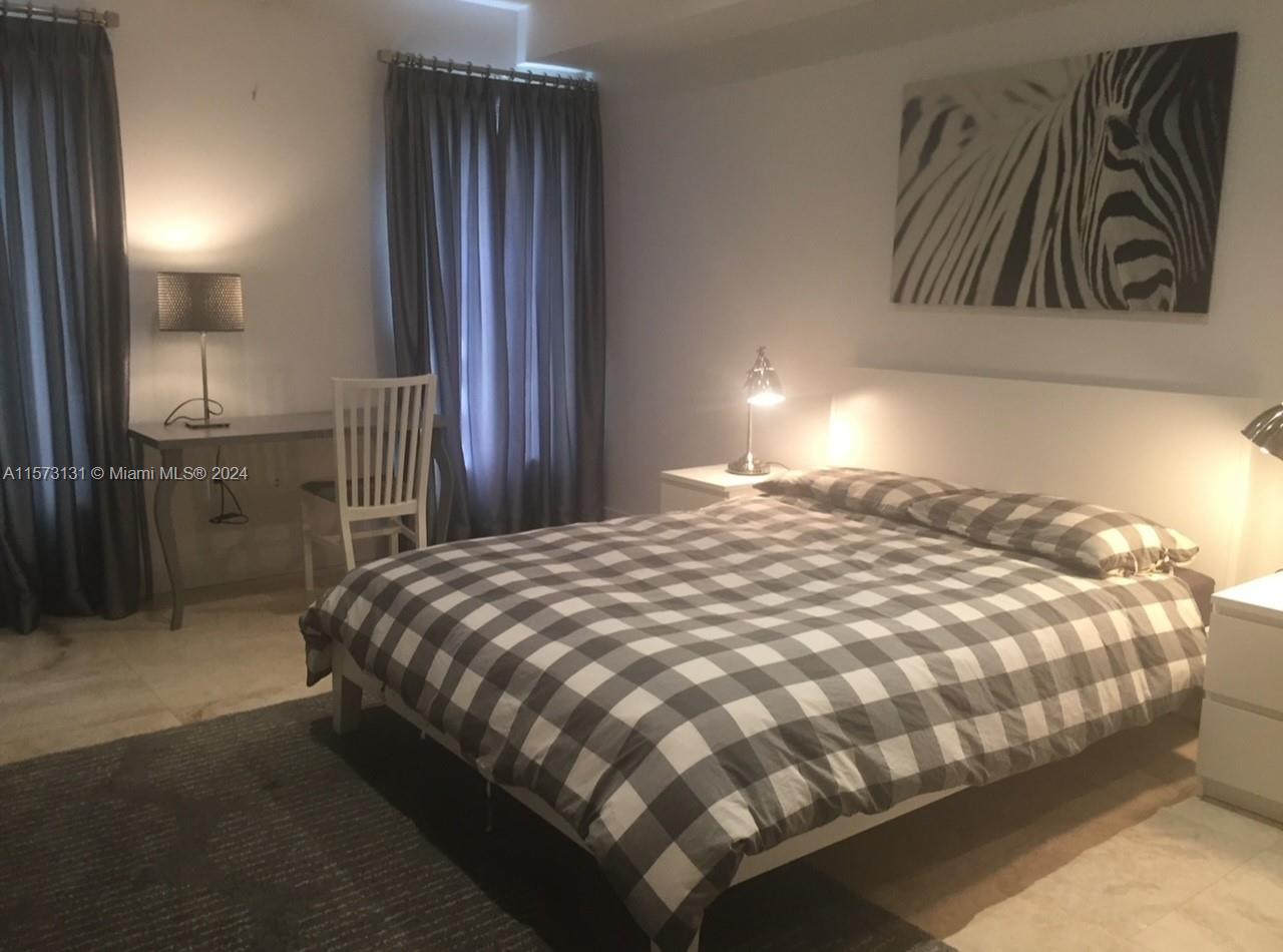 ROYAL PALM VILLAS CONDO - Residential Lease